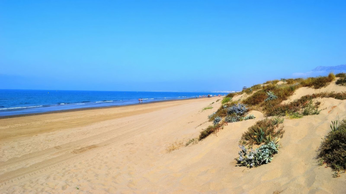 1 Bed Apartment for sale in Elviria Costa Del Sol, Málaga, Spain