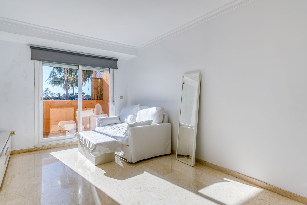 1 Bed Apartment for sale in Elviria Costa Del Sol, Málaga, Spain