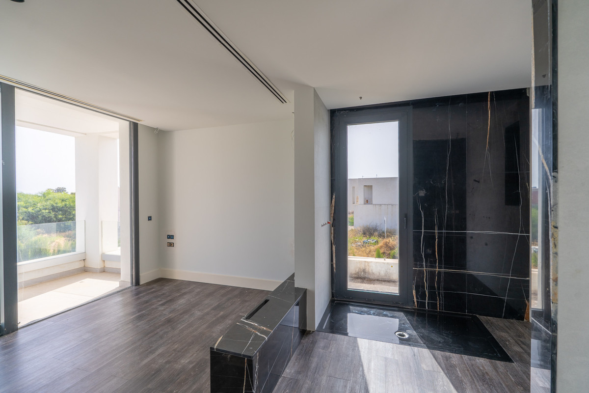 3 Bed Townhouse for sale in Estepona Costa Del Sol, Málaga, Spain