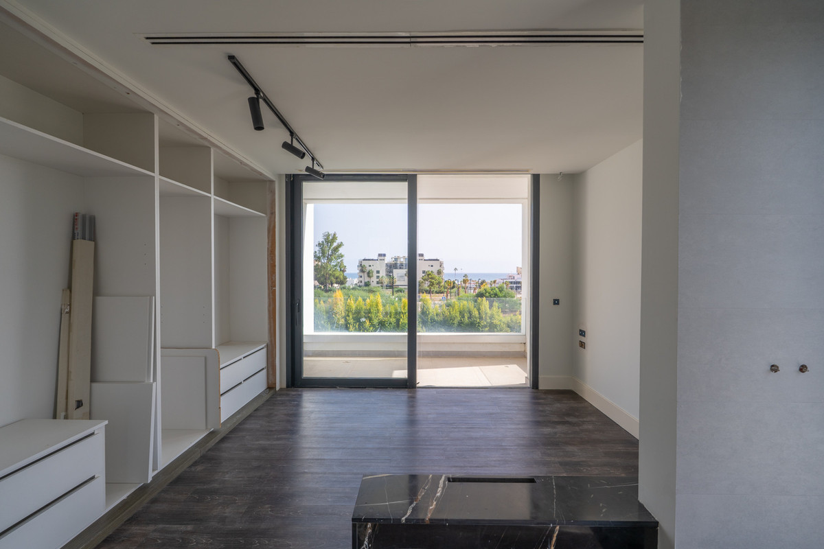 3 Bed Townhouse for sale in Estepona Costa Del Sol, Málaga, Spain