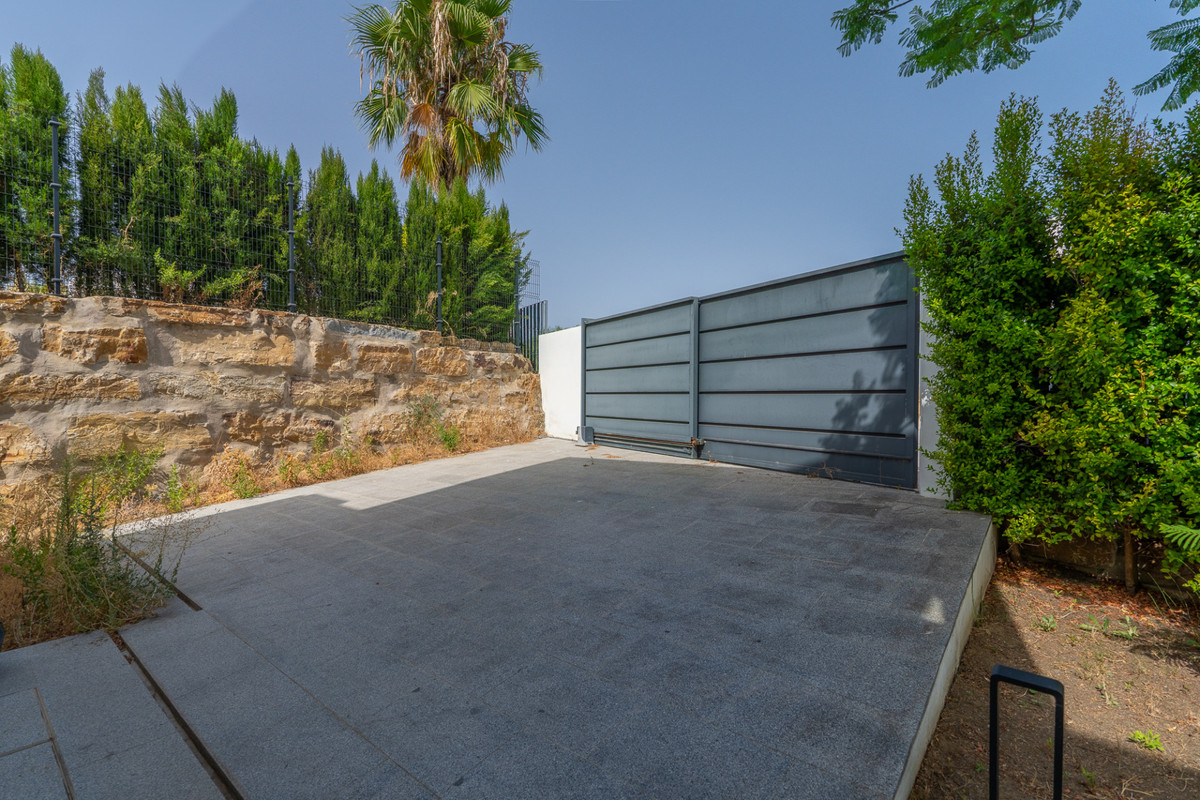 3 Bed Townhouse for sale in Estepona Costa Del Sol, Málaga, Spain