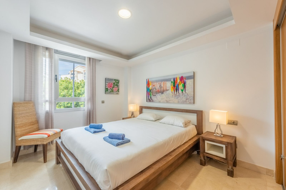 3 Bed Apartment for sale in San Pedro De Alcántara Costa Del Sol, Málaga, Spain