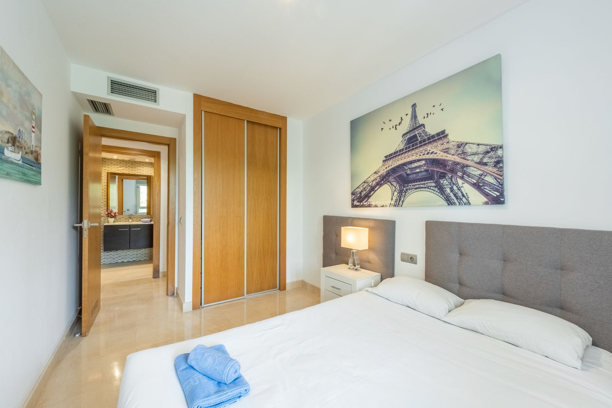 3 Bed Apartment for sale in San Pedro De Alcántara Costa Del Sol, Málaga, Spain