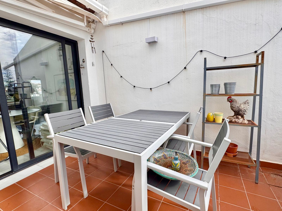 Se vende Apartamento en Planta Última de 2 dormitorios en Costa Del Sol, Málaga, España