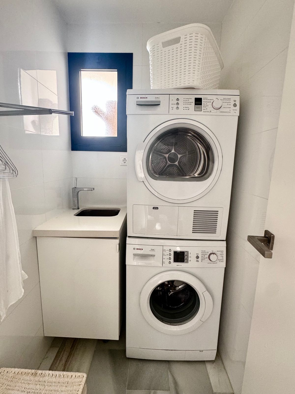 Se vende Apartamento en Planta Última de 2 dormitorios en Costa Del Sol, Málaga, España