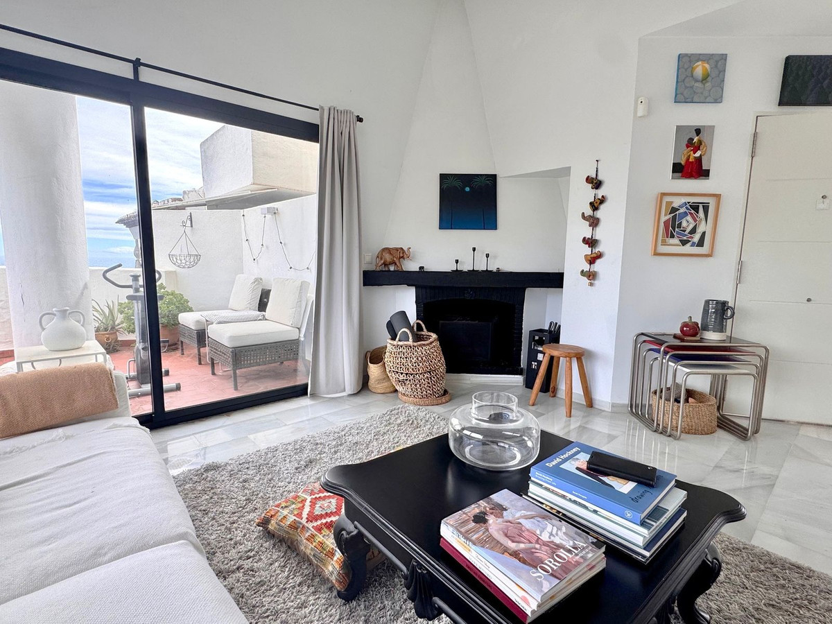 Se vende Apartamento en Planta Última de 2 dormitorios en Costa Del Sol, Málaga, España