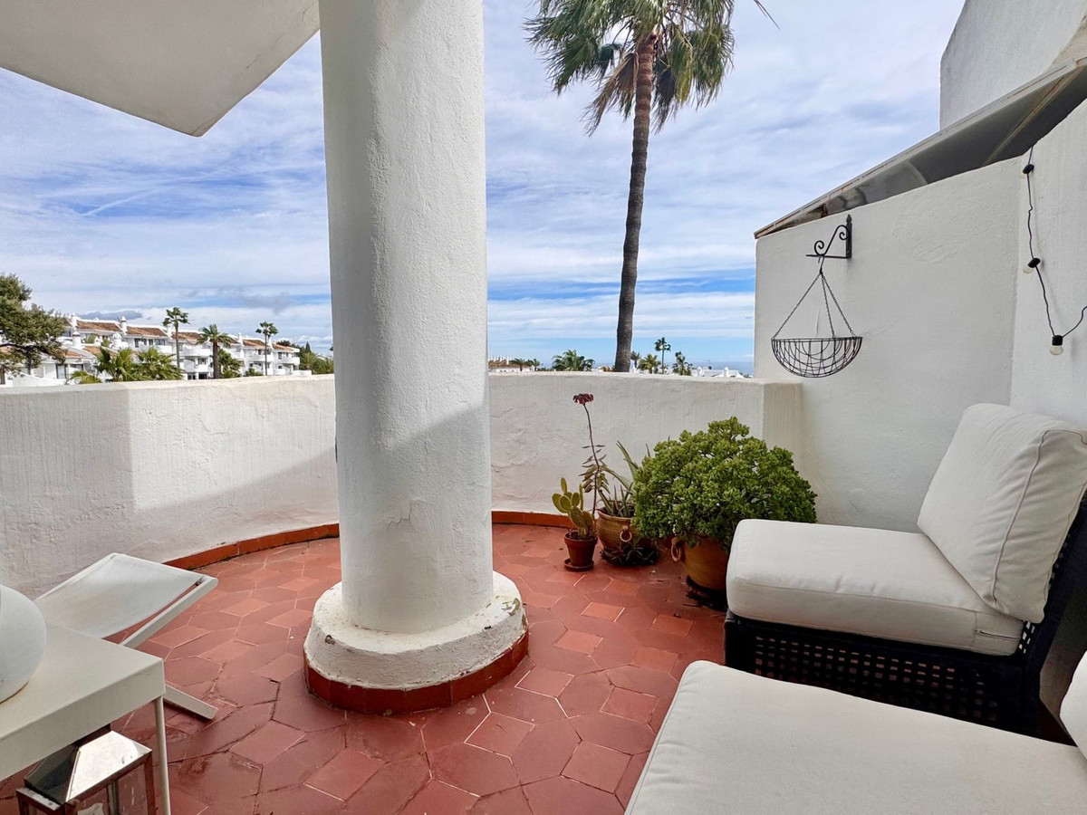 Se vende Apartamento en Planta Última de 2 dormitorios en Costa Del Sol, Málaga, España