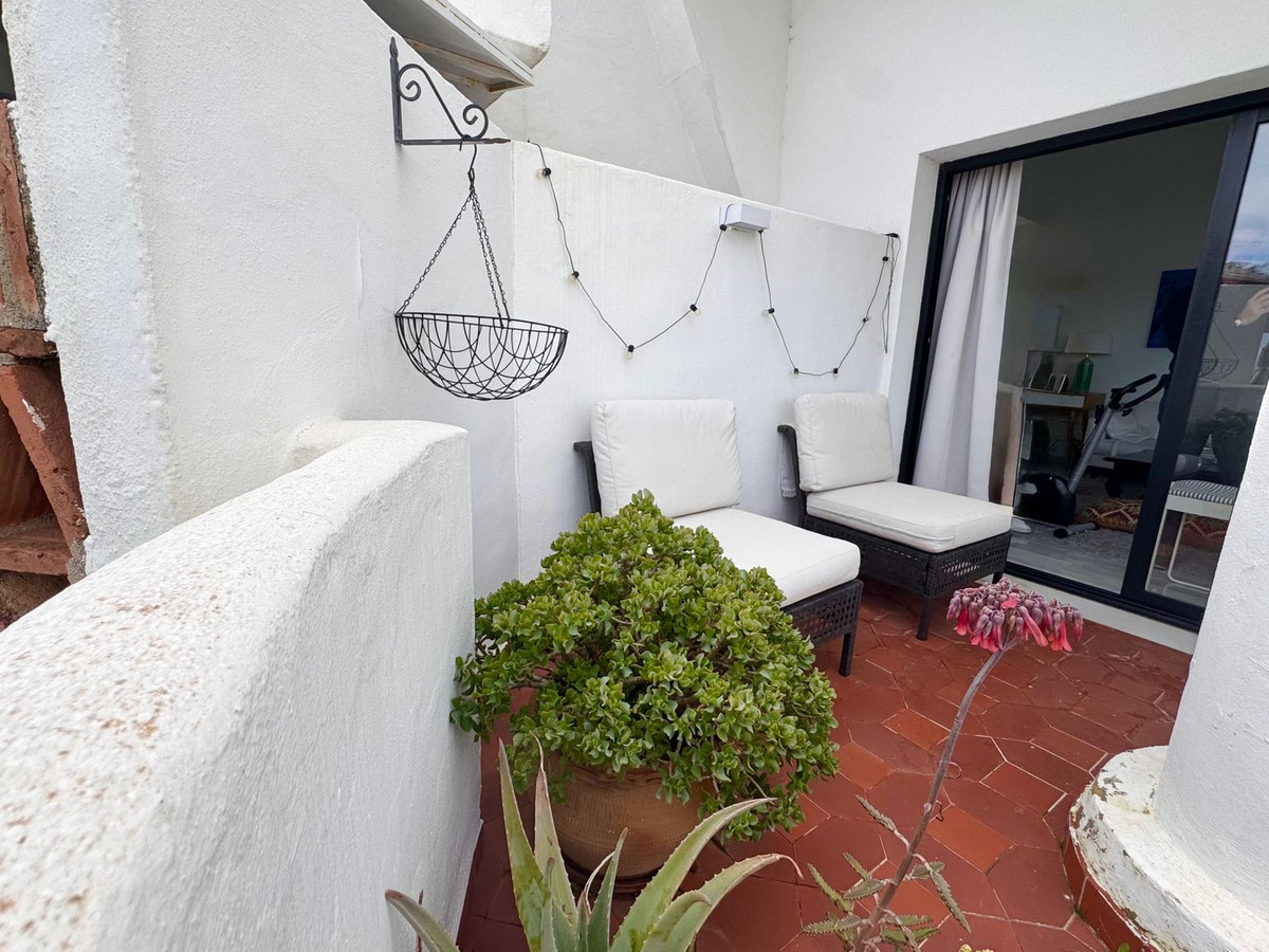 Se vende Apartamento en Planta Última de 2 dormitorios en Costa Del Sol, Málaga, España