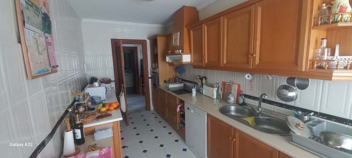 Se vende Apartamento Planta Media de 2 dormitorios en Costa Del Sol, Málaga, España