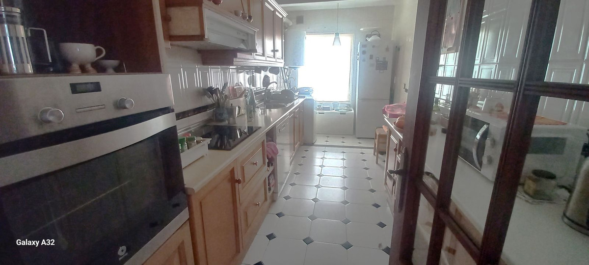 Se vende Apartamento Planta Media de 2 dormitorios en Costa Del Sol, Málaga, España