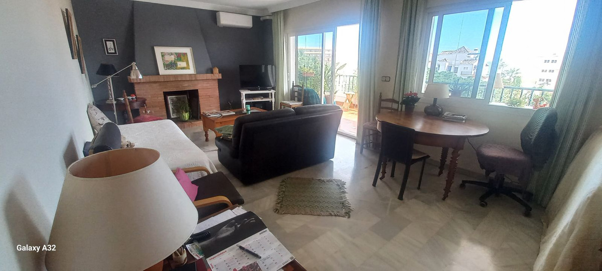 Se vende Apartamento Planta Media de 2 dormitorios en Costa Del Sol, Málaga, España