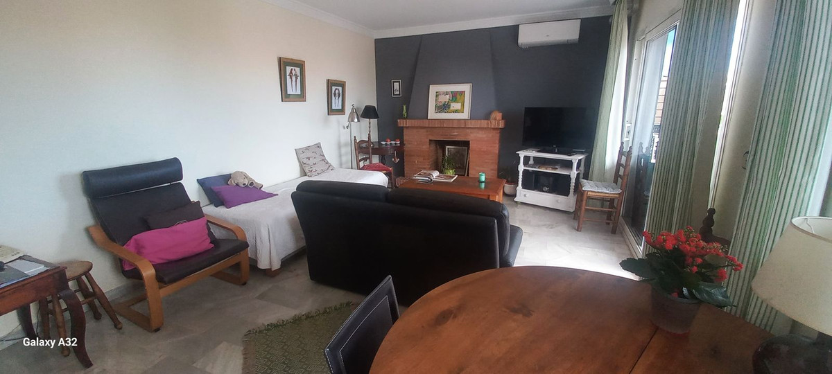 Se vende Apartamento Planta Media de 2 dormitorios en Costa Del Sol, Málaga, España