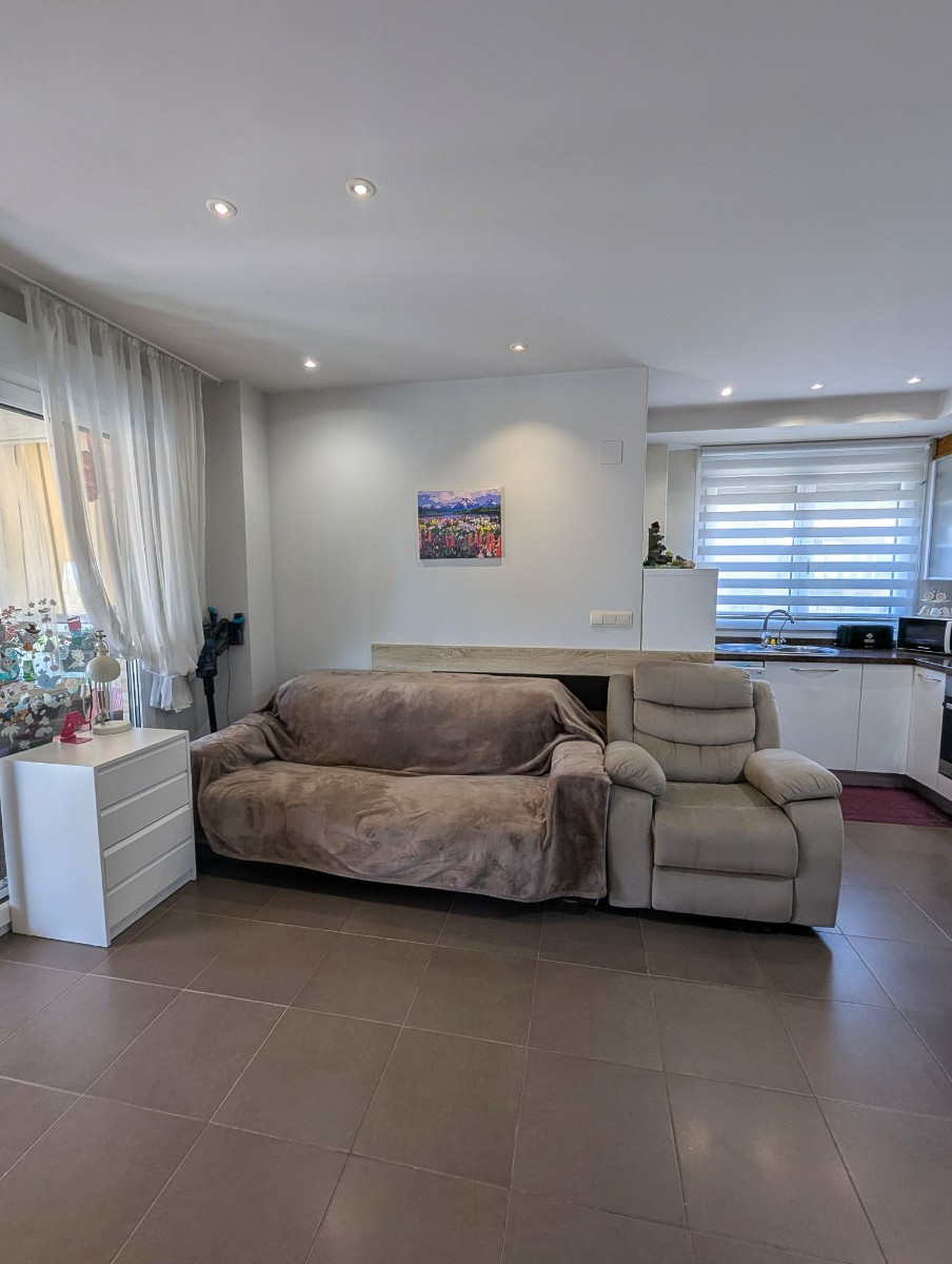 Se vende Apartamento Planta Media de 2 dormitorios en Costa Blanca, Alicante, España