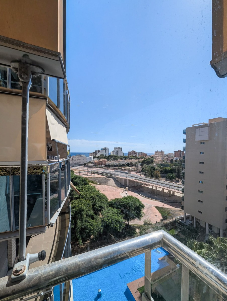 Se vende Apartamento Planta Media de 2 dormitorios en Costa Blanca, Alicante, España
