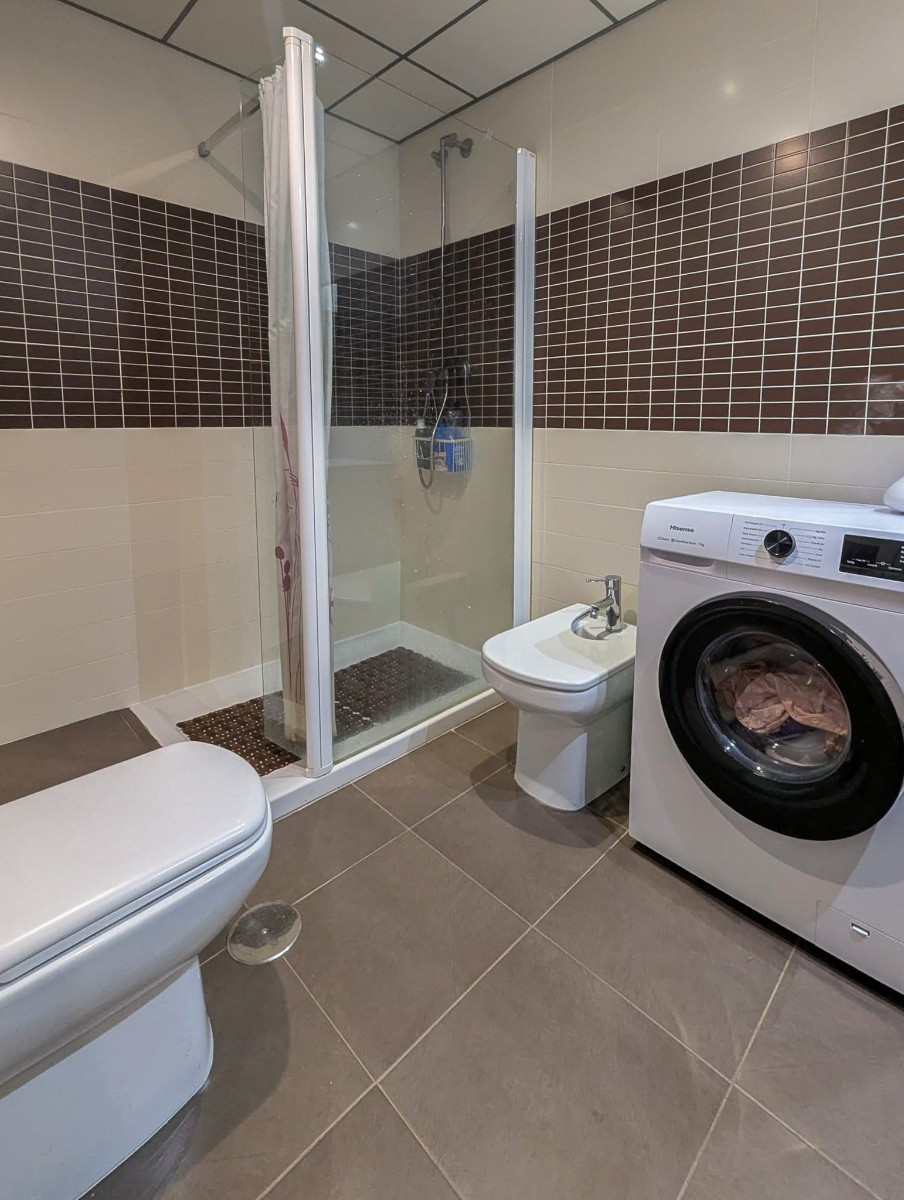 Se vende Apartamento Planta Media de 2 dormitorios en Costa Blanca, Alicante, España