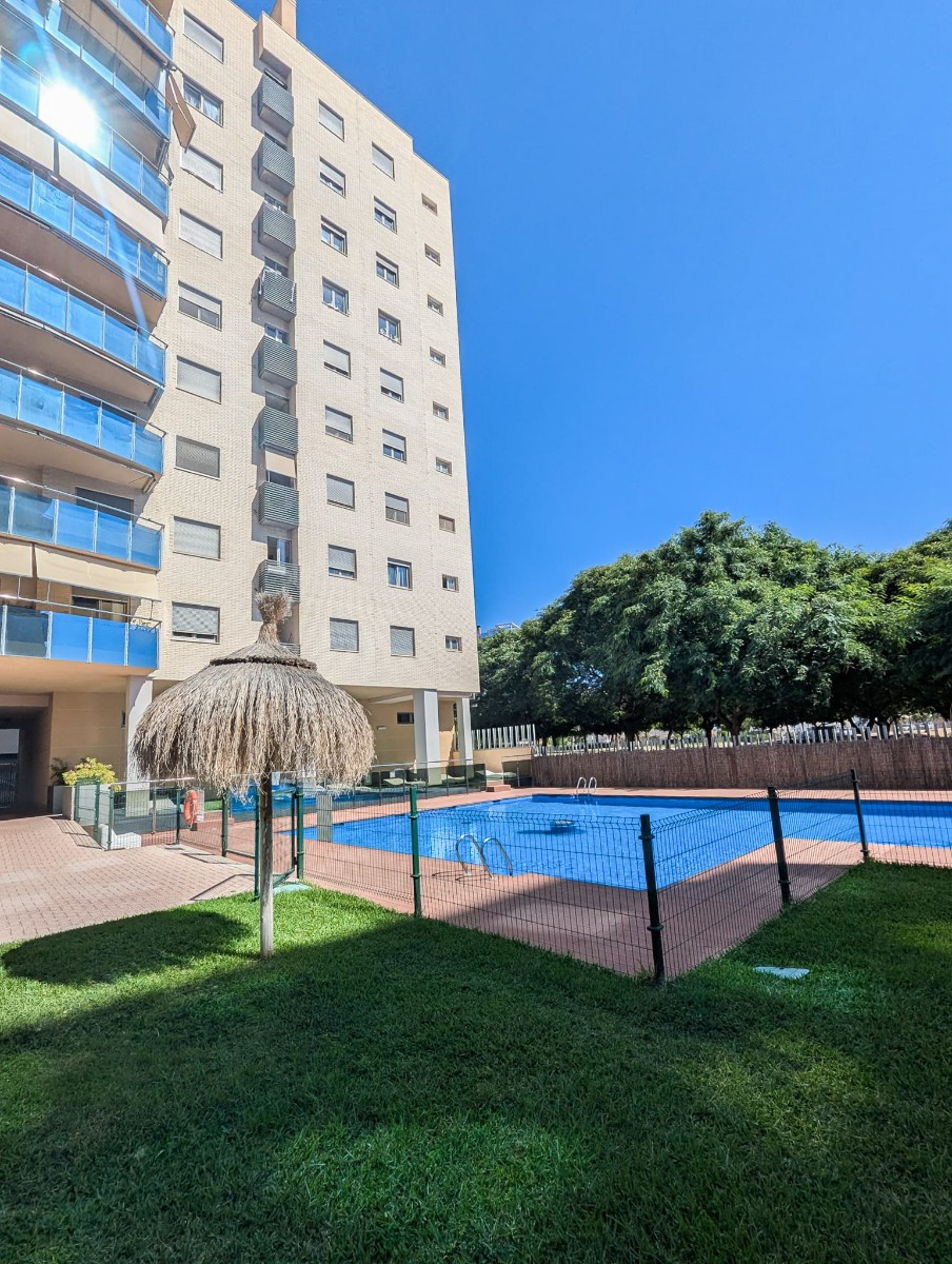Se vende Apartamento Planta Media de 2 dormitorios en Costa Blanca, Alicante, España