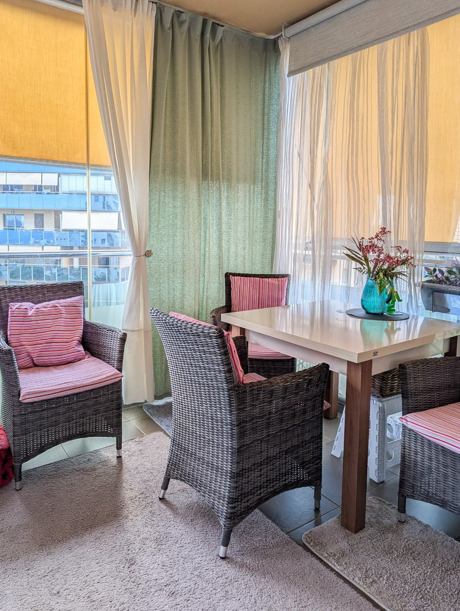 Se vende Apartamento Planta Media de 2 dormitorios en Costa Blanca, Alicante, España