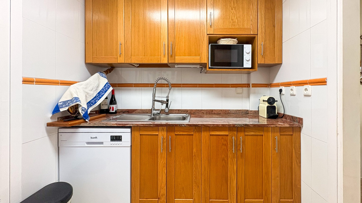 3 Bed Townhouse for sale in Arenales Del Sol Costa Blanca, Alicante, Spain