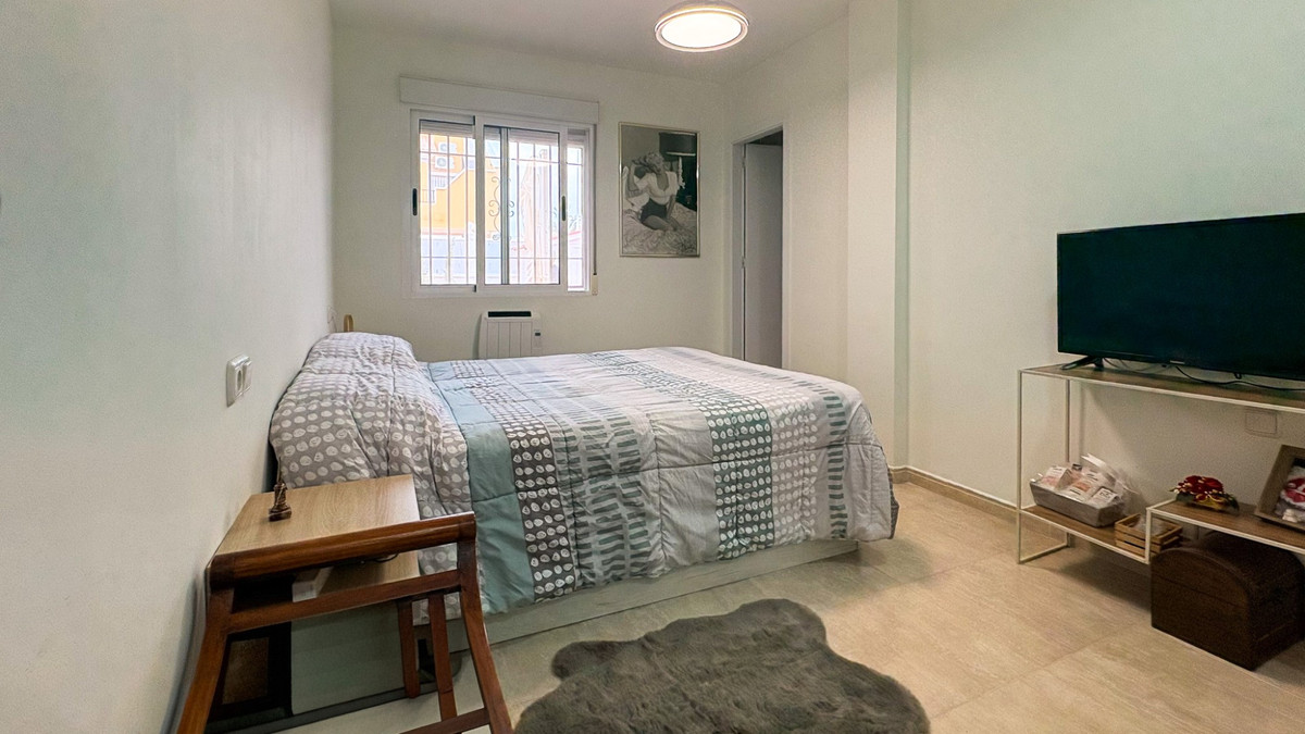 3 Bed Townhouse for sale in Arenales Del Sol Costa Blanca, Alicante, Spain