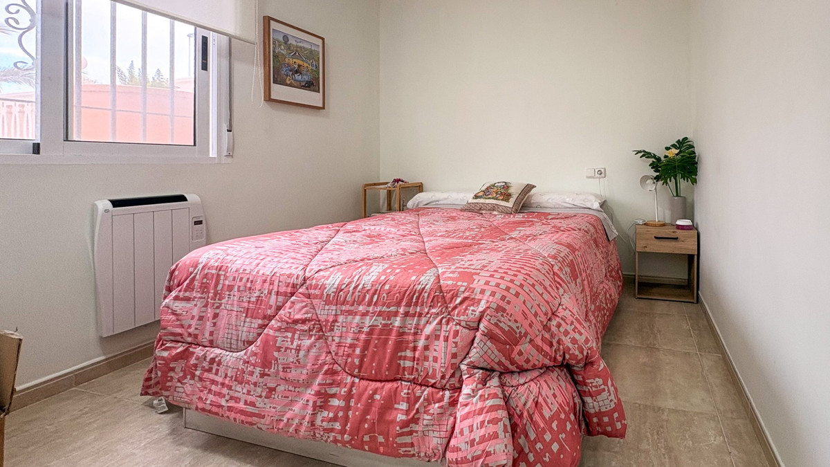 3 Bed Townhouse for sale in Arenales Del Sol Costa Blanca, Alicante, Spain