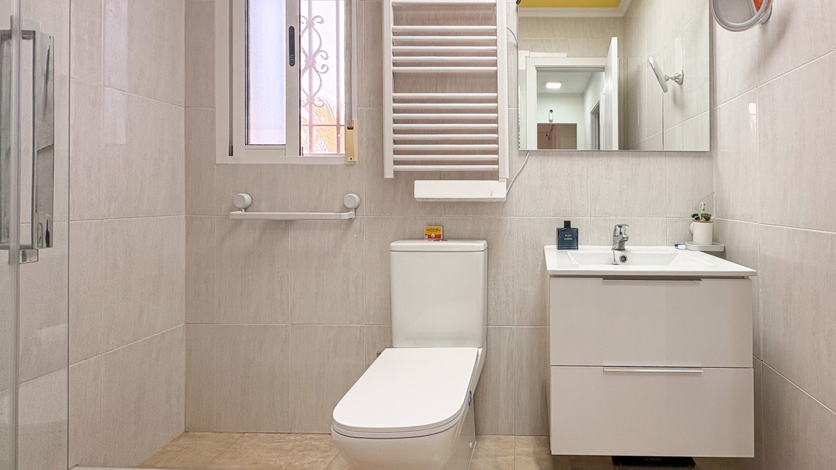 3 Bed Townhouse for sale in Arenales Del Sol Costa Blanca, Alicante, Spain