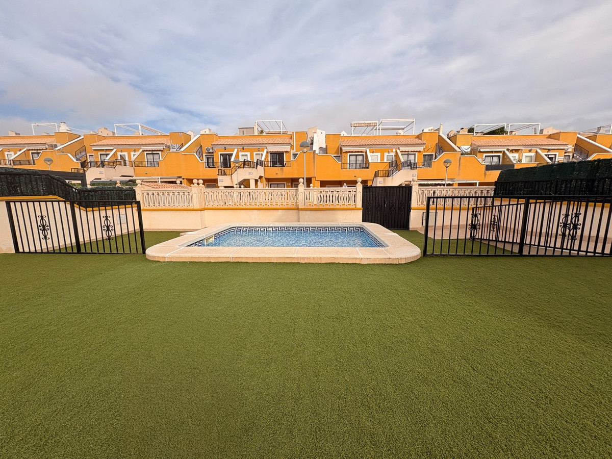 3 Bed Townhouse for sale in Arenales Del Sol Costa Blanca, Alicante, Spain
