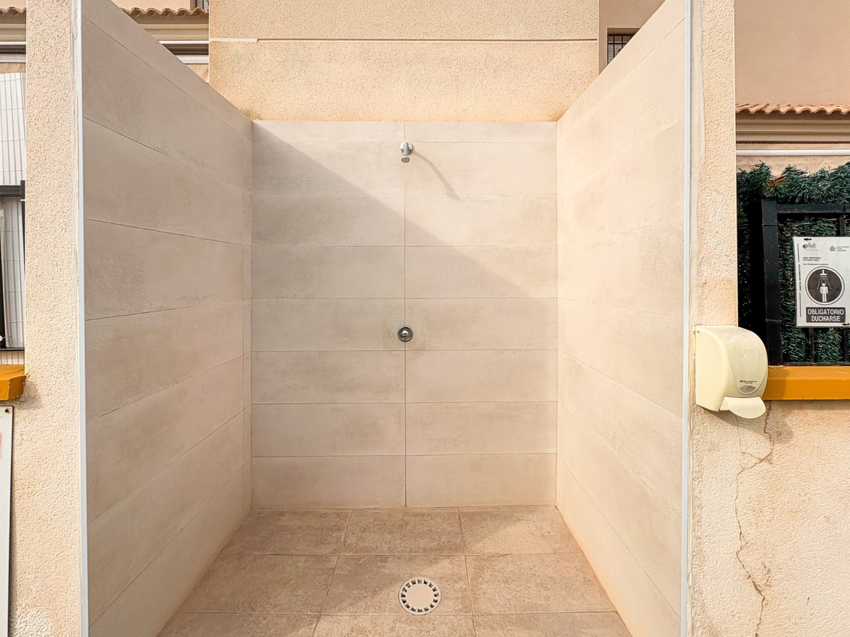 3 Bed Townhouse for sale in Arenales Del Sol Costa Blanca, Alicante, Spain