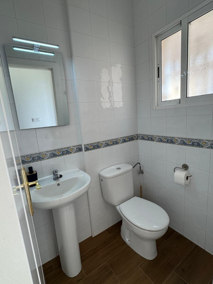Se vende Adosada de 2 dormitorios en Costa Blanca, Alicante, España