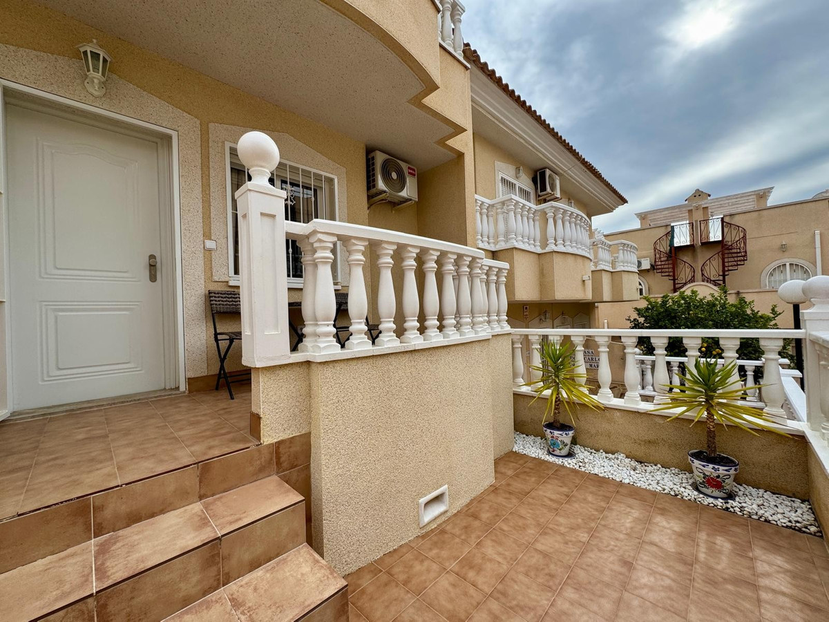 Se vende Adosada de 2 dormitorios en Costa Blanca, Alicante, España
