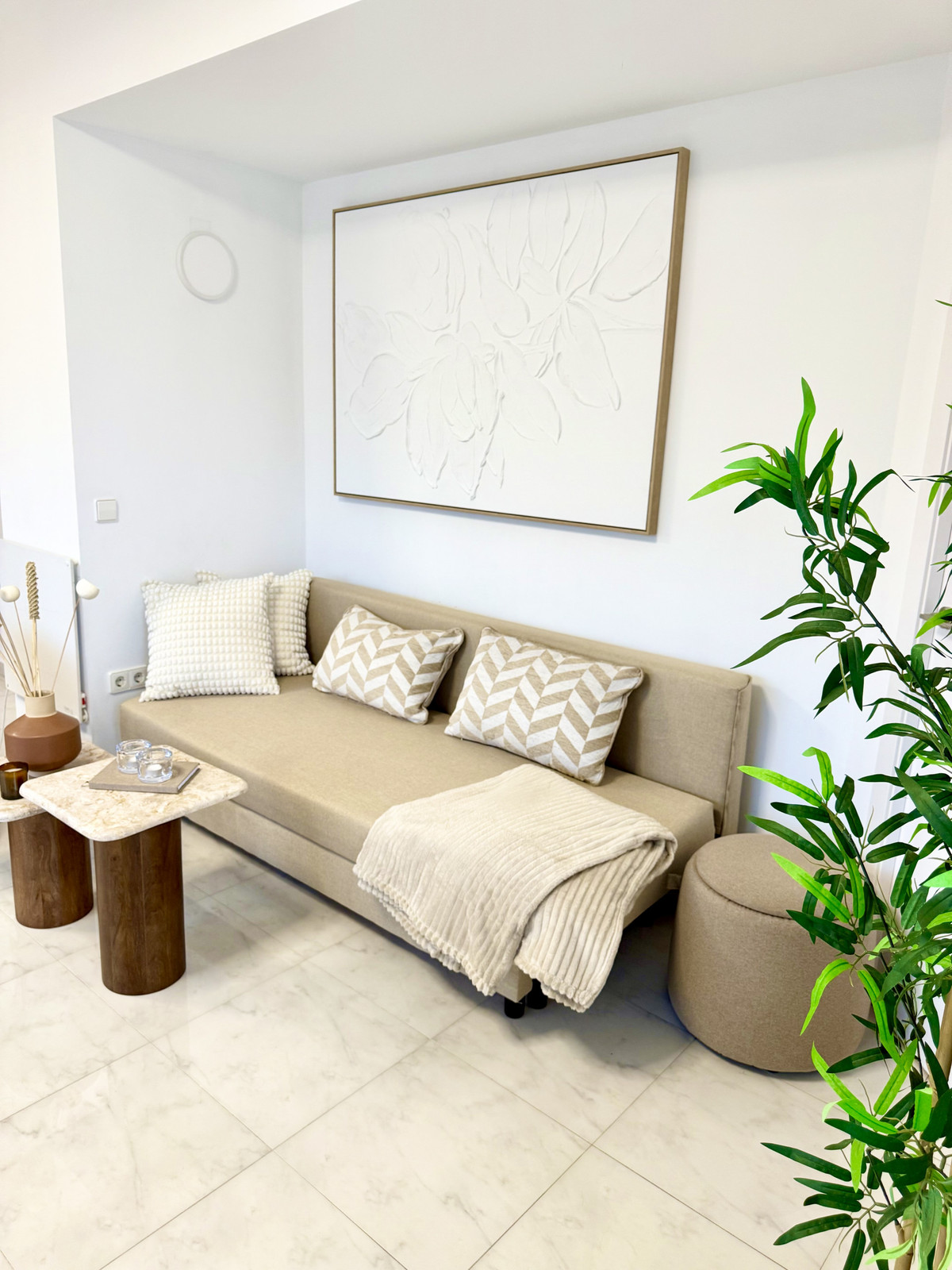 1 Bed Apartment for sale in Marbella Costa Del Sol, Málaga, Spain