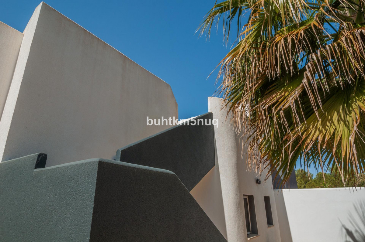 6 Bed Townhouse for sale in Benissa Costa Blanca, Alicante, Spain