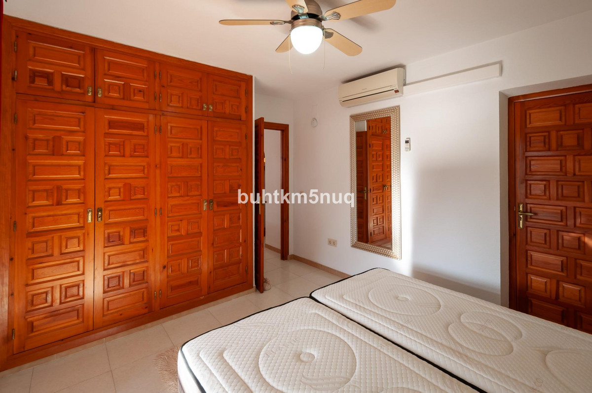 Se vende Villa - Chalet de 3 dormitorios en Costa Blanca, Alicante, España