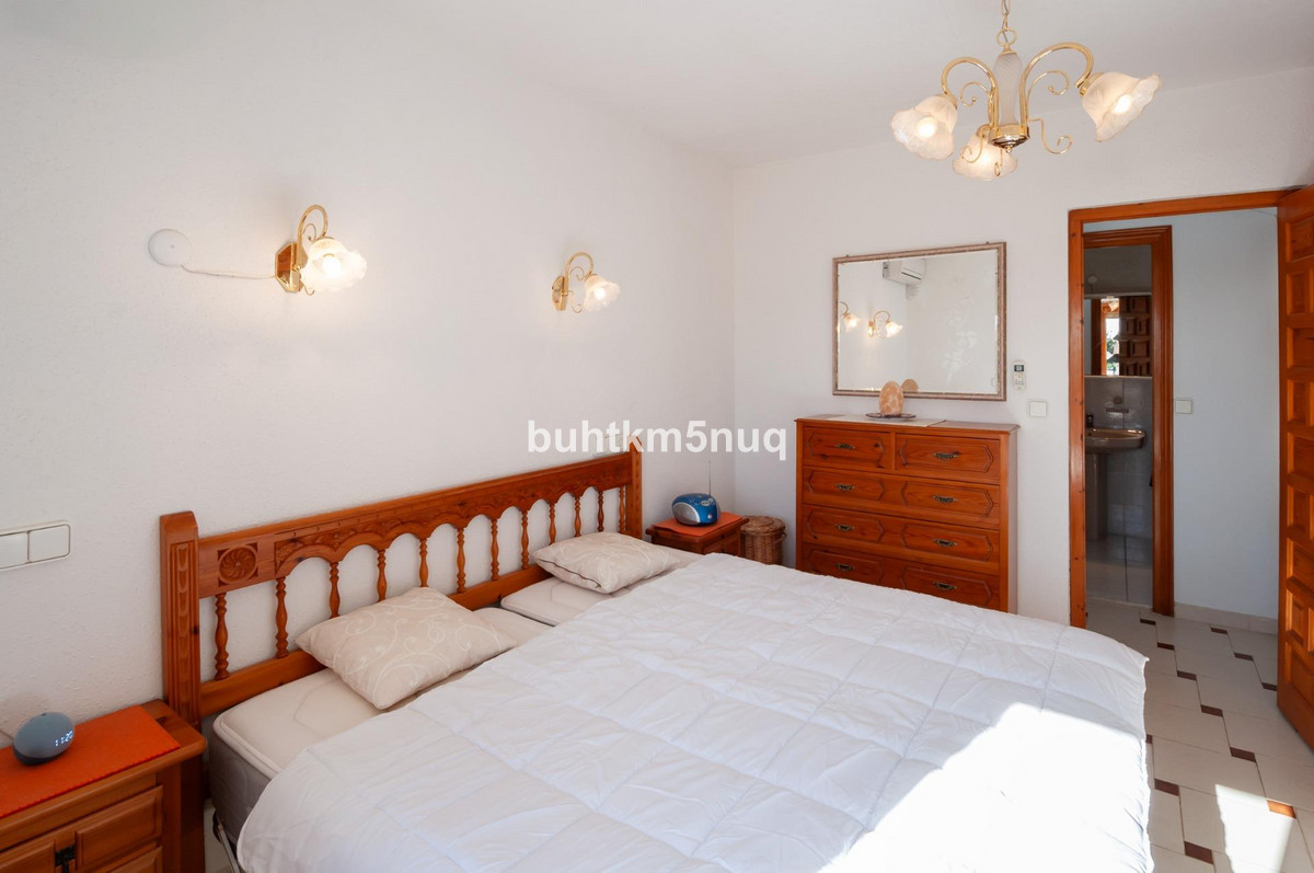Se vende Villa - Chalet de 3 dormitorios en Costa Blanca, Alicante, España