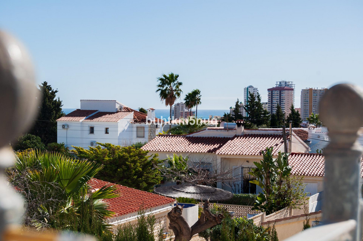 Se vende Villa - Chalet de 3 dormitorios en Costa Blanca, Alicante, España