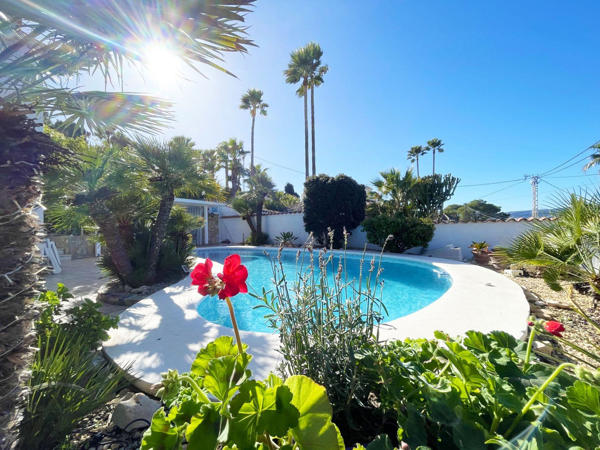 4 Bed Townhouse for sale in Calpe Costa Blanca, Alicante, Spain