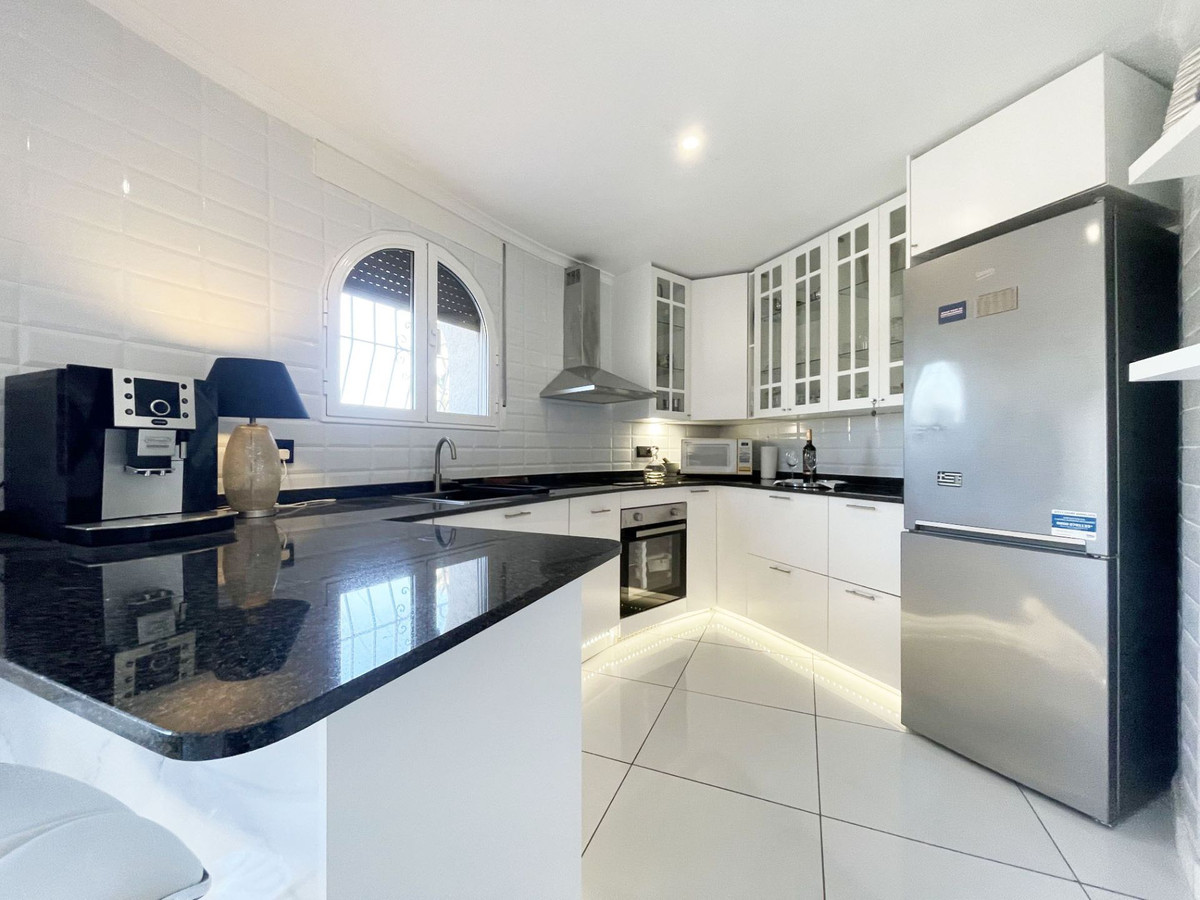4 Bed Townhouse for sale in Calpe Costa Blanca, Alicante, Spain