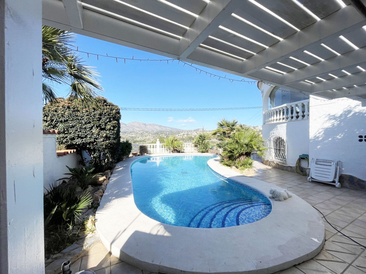 4 Bed Townhouse for sale in Calpe Costa Blanca, Alicante, Spain
