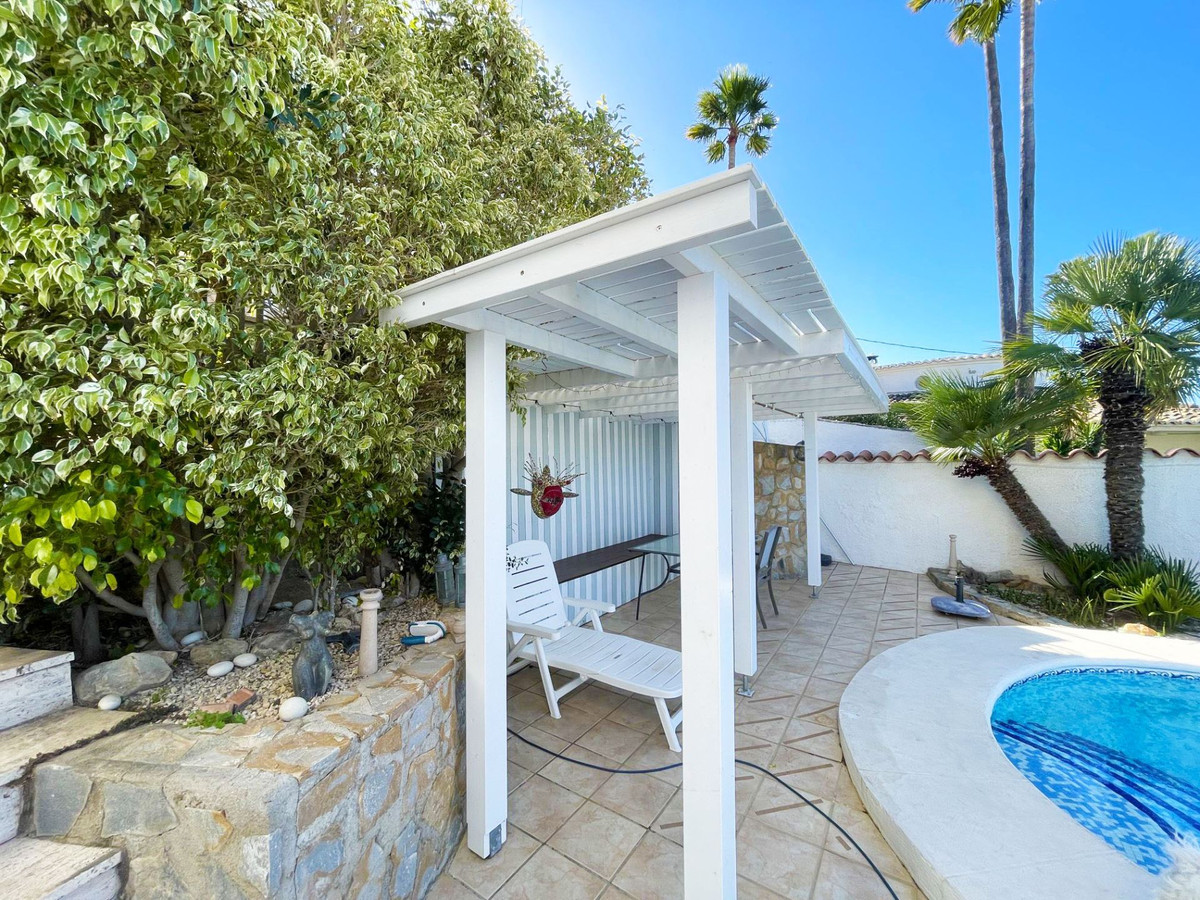 4 Bed Townhouse for sale in Calpe Costa Blanca, Alicante, Spain