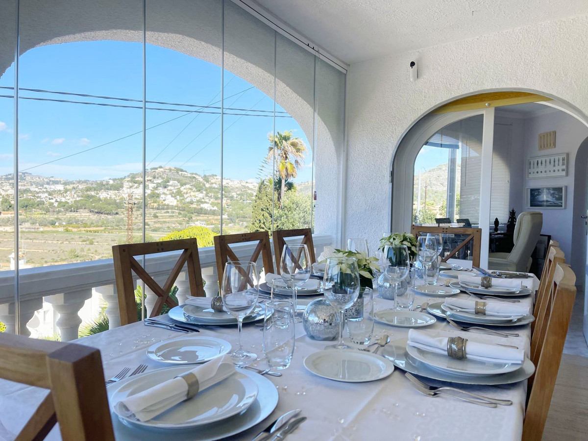 4 Bed Townhouse for sale in Calpe Costa Blanca, Alicante, Spain