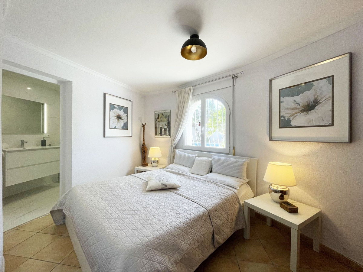 4 Bed Townhouse for sale in Calpe Costa Blanca, Alicante, Spain