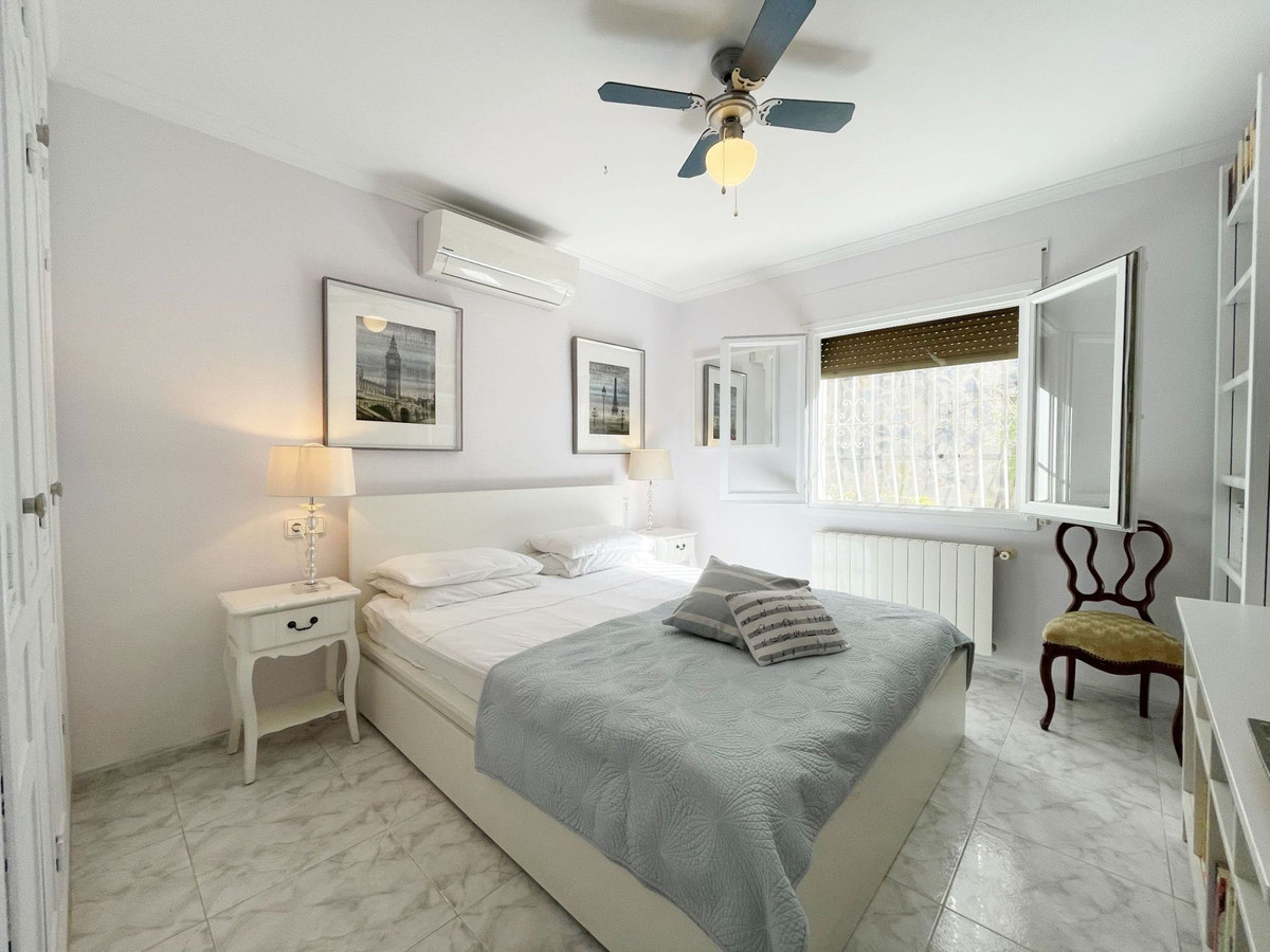 4 Bed Townhouse for sale in Calpe Costa Blanca, Alicante, Spain
