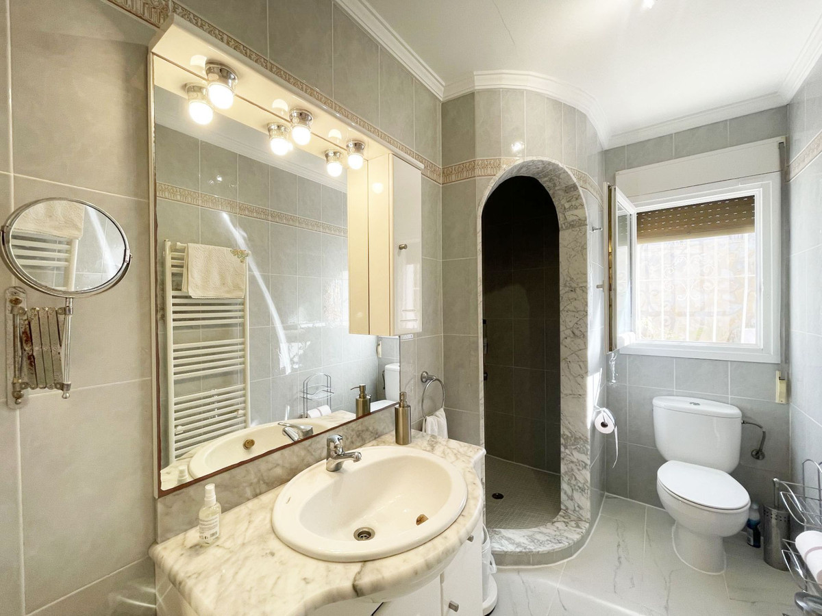 4 Bed Townhouse for sale in Calpe Costa Blanca, Alicante, Spain