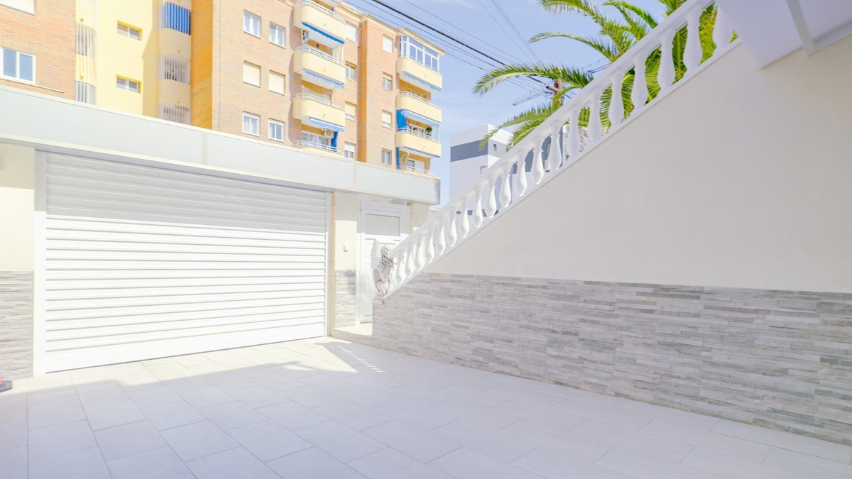 Se vende Adosada de 4 dormitorios en Costa Blanca, Alicante, España
