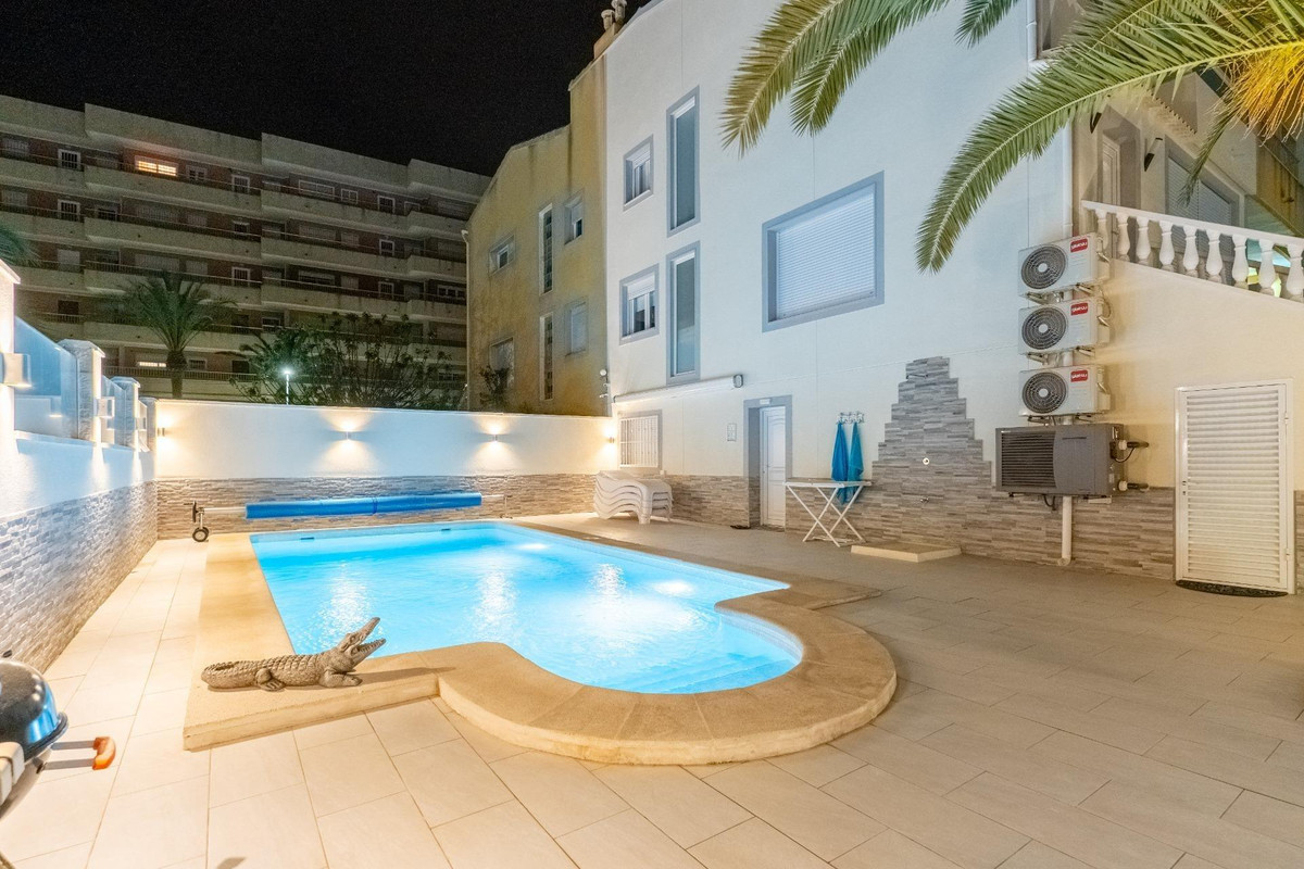Se vende Adosada de 4 dormitorios en Costa Blanca, Alicante, España