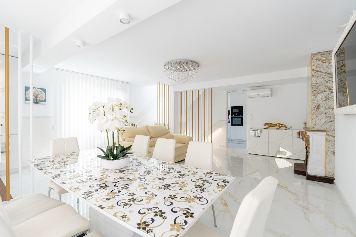 Se vende Adosada de 4 dormitorios en Costa Blanca, Alicante, España