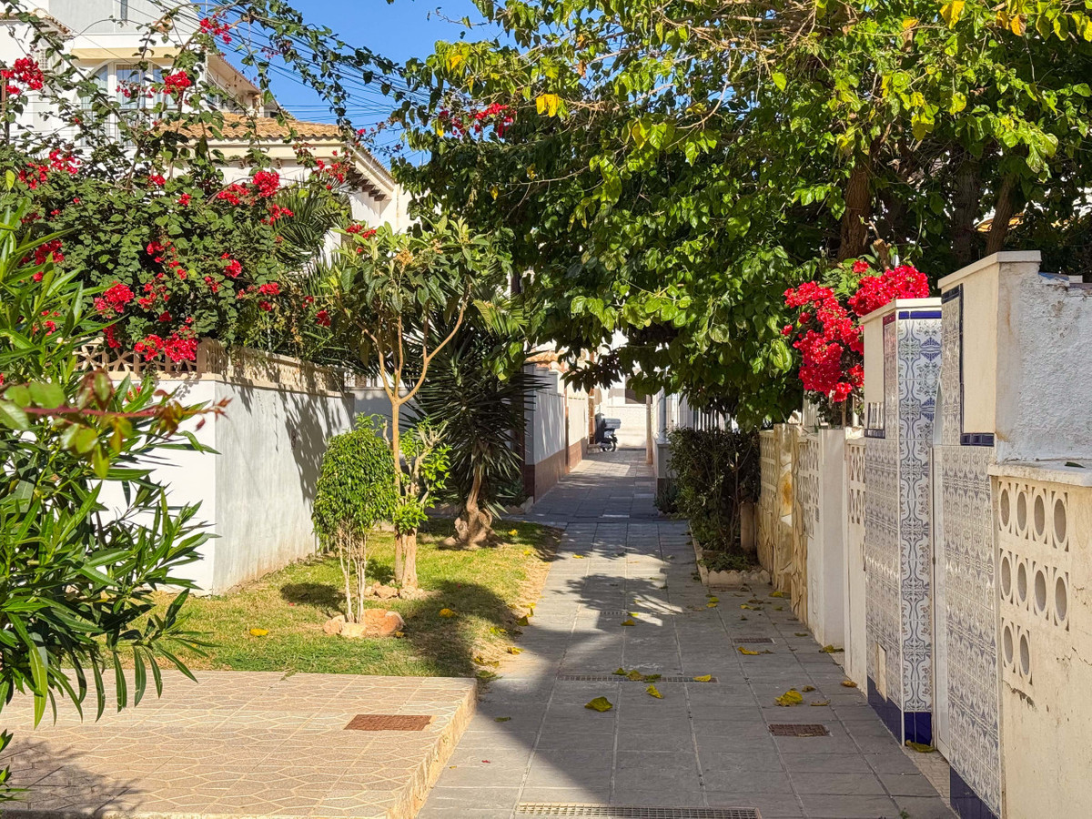 Se vende Apartamento en Planta Última de 1 dormitorios en Costa Blanca, Alicante, España