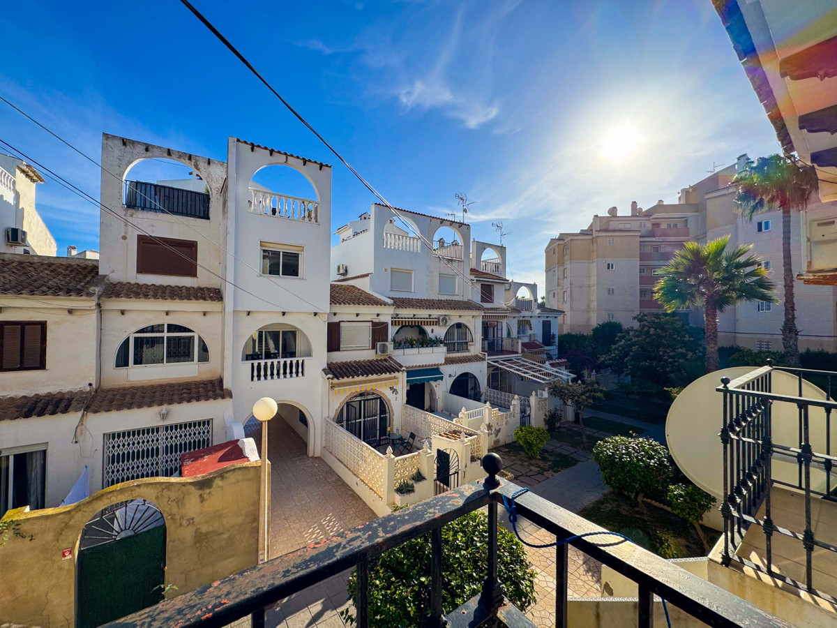 Se vende Apartamento en Planta Última de 1 dormitorios en Costa Blanca, Alicante, España