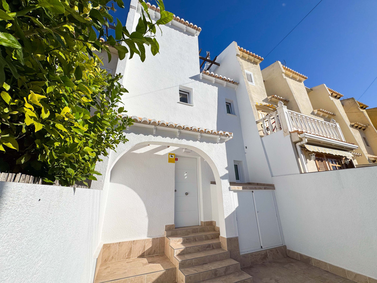 3 Bed Townhouse for sale in Los Balcones Costa Blanca, Alicante, Spain