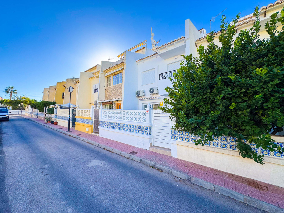 3 Bed Townhouse for sale in Los Balcones Costa Blanca, Alicante, Spain