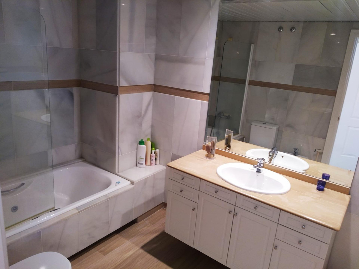 2 Bed Apartment for sale in Benalmadena Costa Del Sol, Málaga, Spain